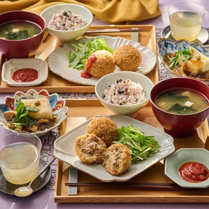 サクとろミートコロッケと揚げ出し豆腐